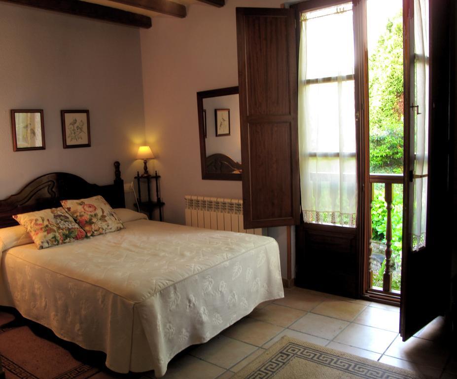 Trisqueles Y Buganvillas Villaviciosa (Asturias) Quarto foto