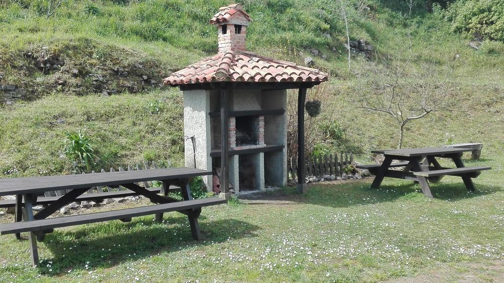 Trisqueles Y Buganvillas Villaviciosa (Asturias) Exterior foto