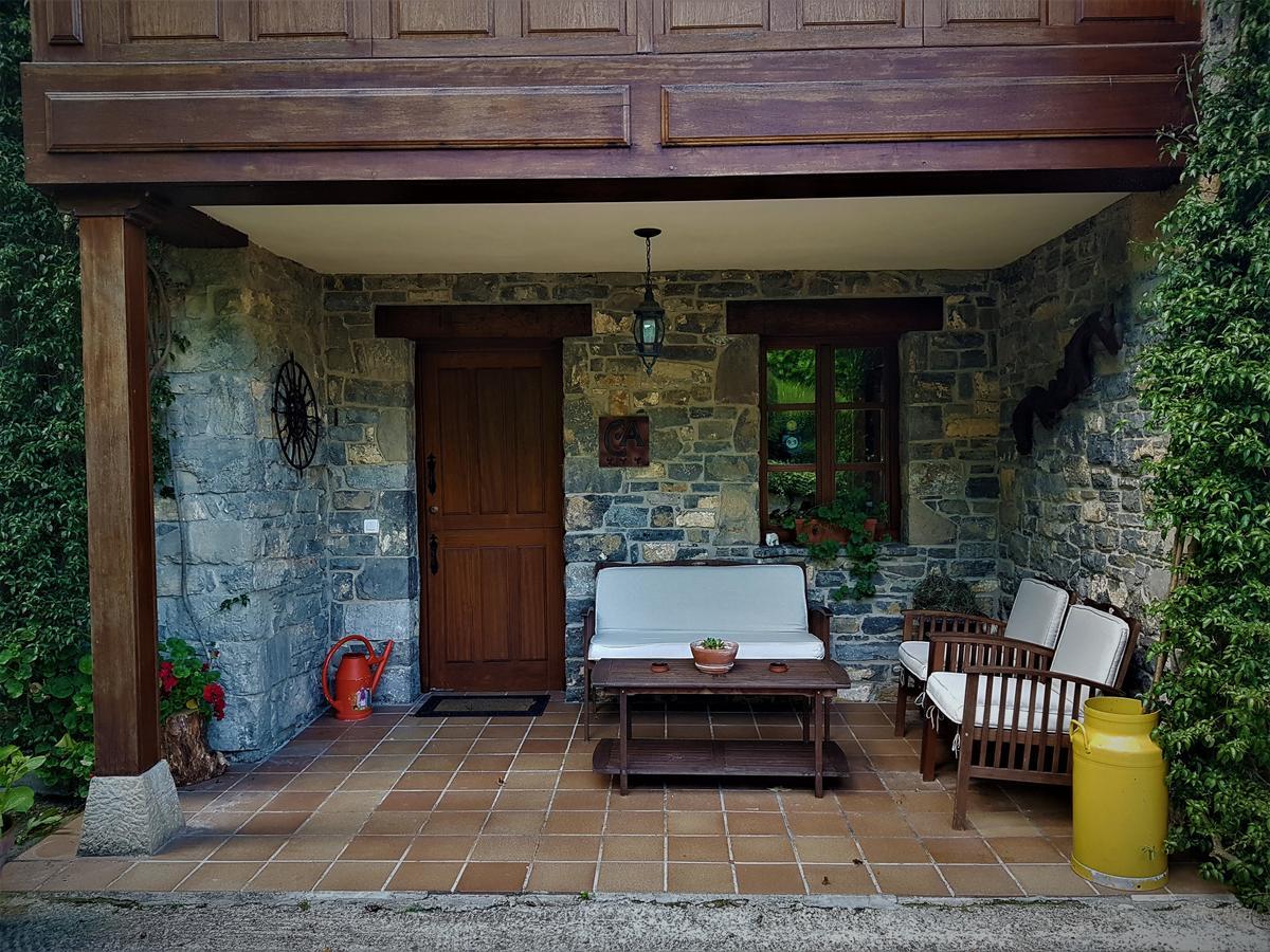 Trisqueles Y Buganvillas Villaviciosa (Asturias) Exterior foto
